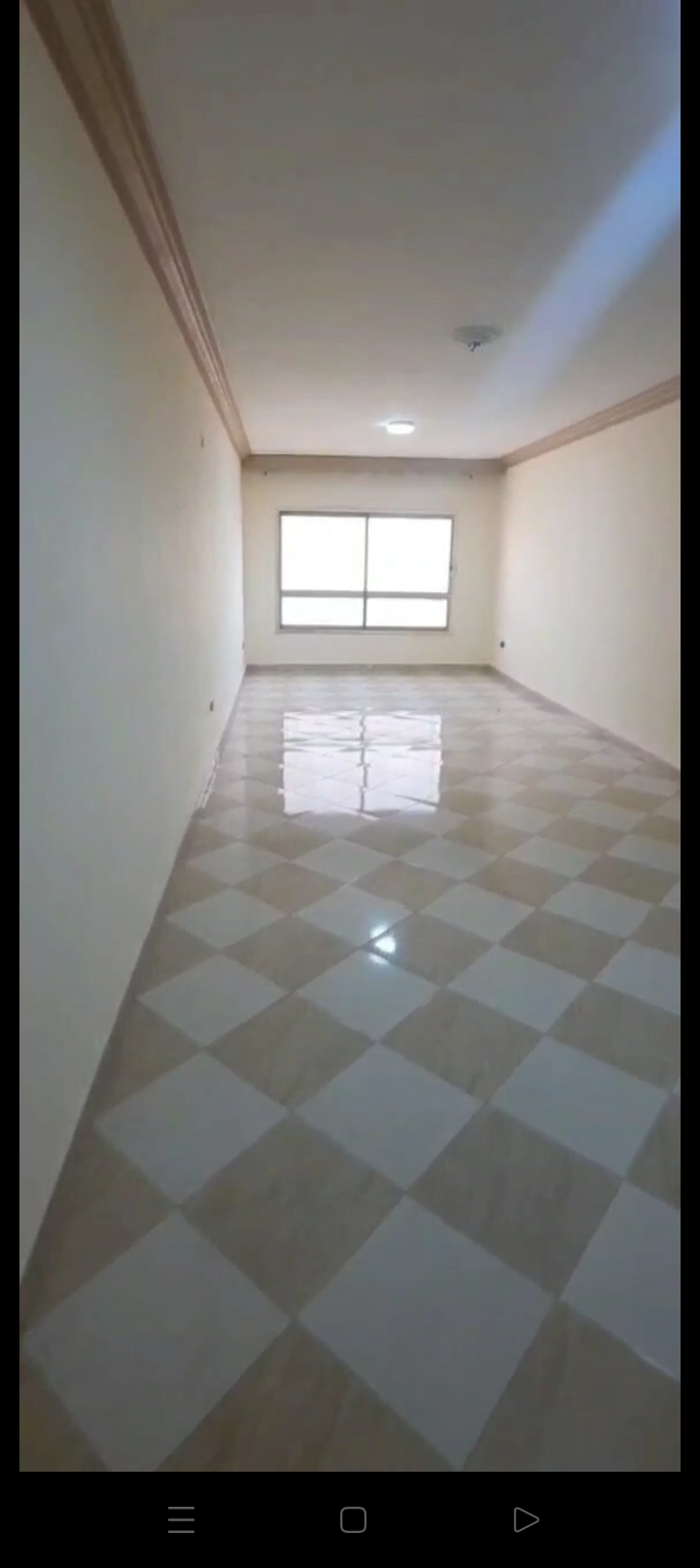 شقة للبيع بامتداد مكرم عبيد – موقع مميز وواجهات متعددة | 150م + حصة في الأرض