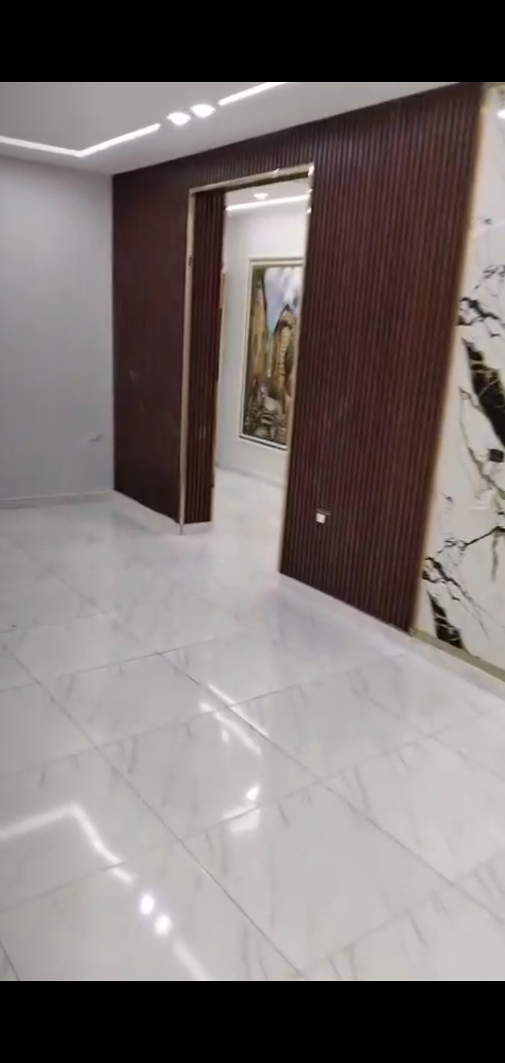 شقه دوبلكس مميزه بالهرم اللبيني