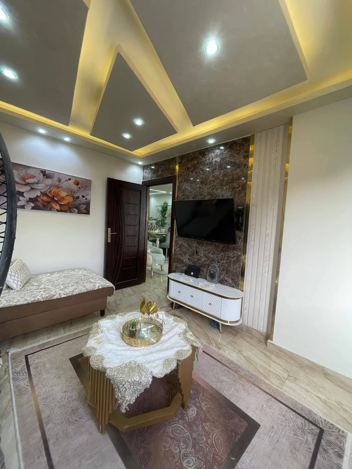 📍 العنوان المقصود: الإسكندرية – العجمي – البيطاش – شارع الزهور (المعروف عند الأهالي بمنطقة أسماك البحر).