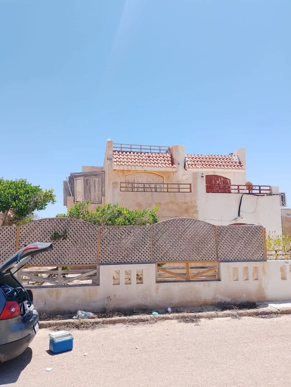 دوبلكس احلامك علي البحر باندلسيه