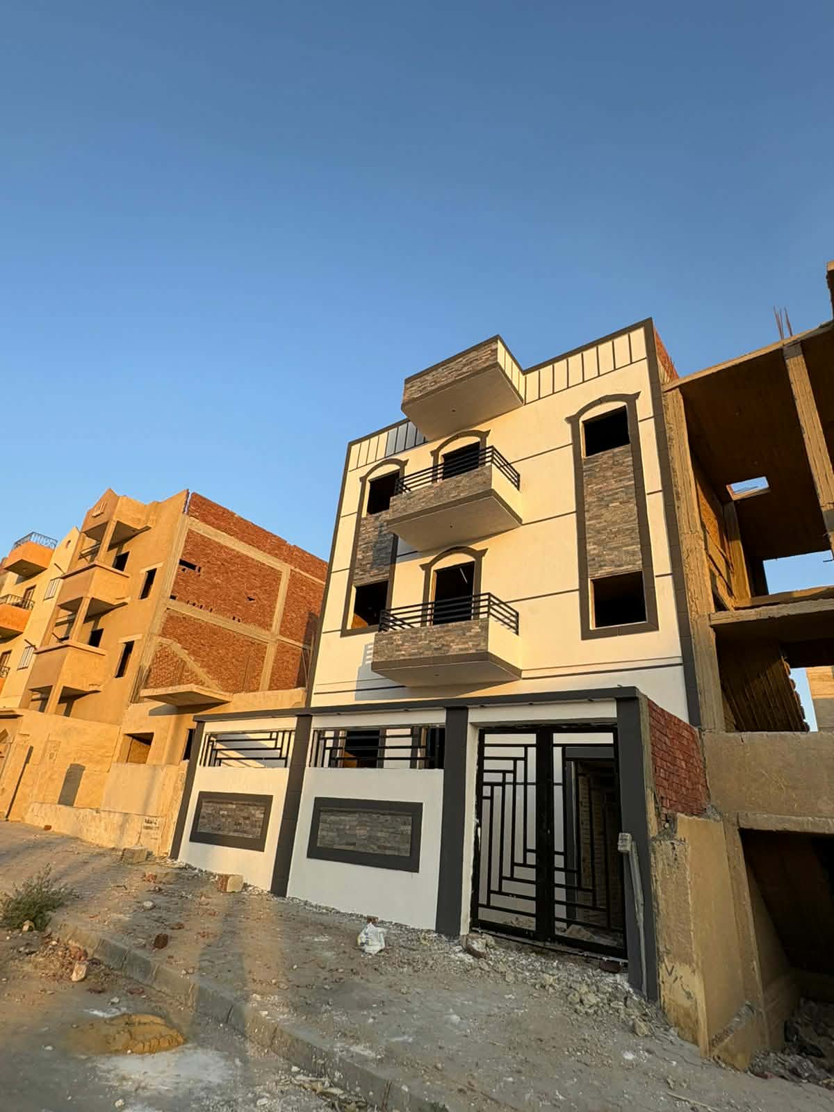 مشروع ابنى بيتك ) منزل للبيع في أرقى أحياء حدايق اكتوبر