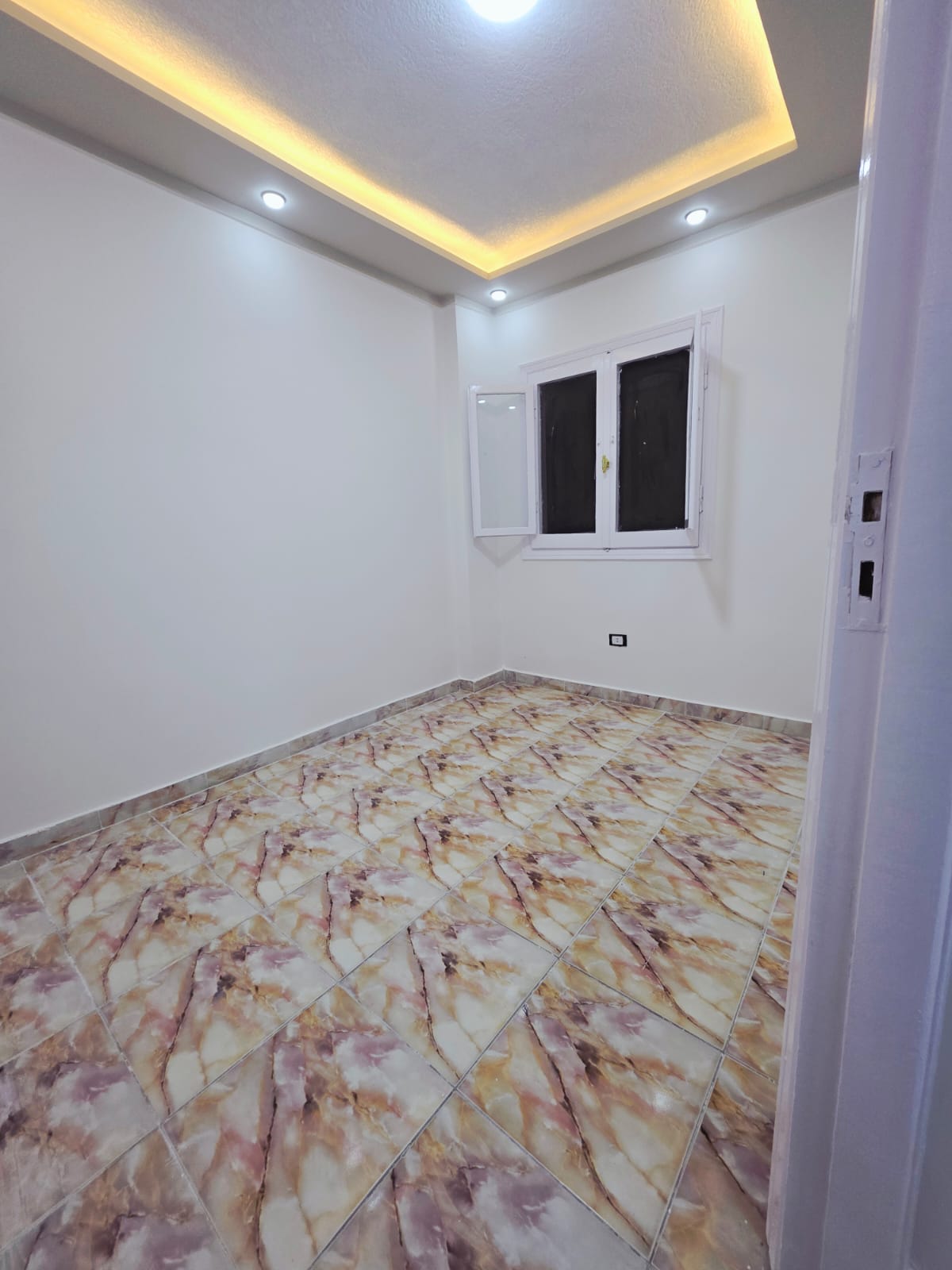 شقة لئطة للسكن للتصيف للاستثمار 