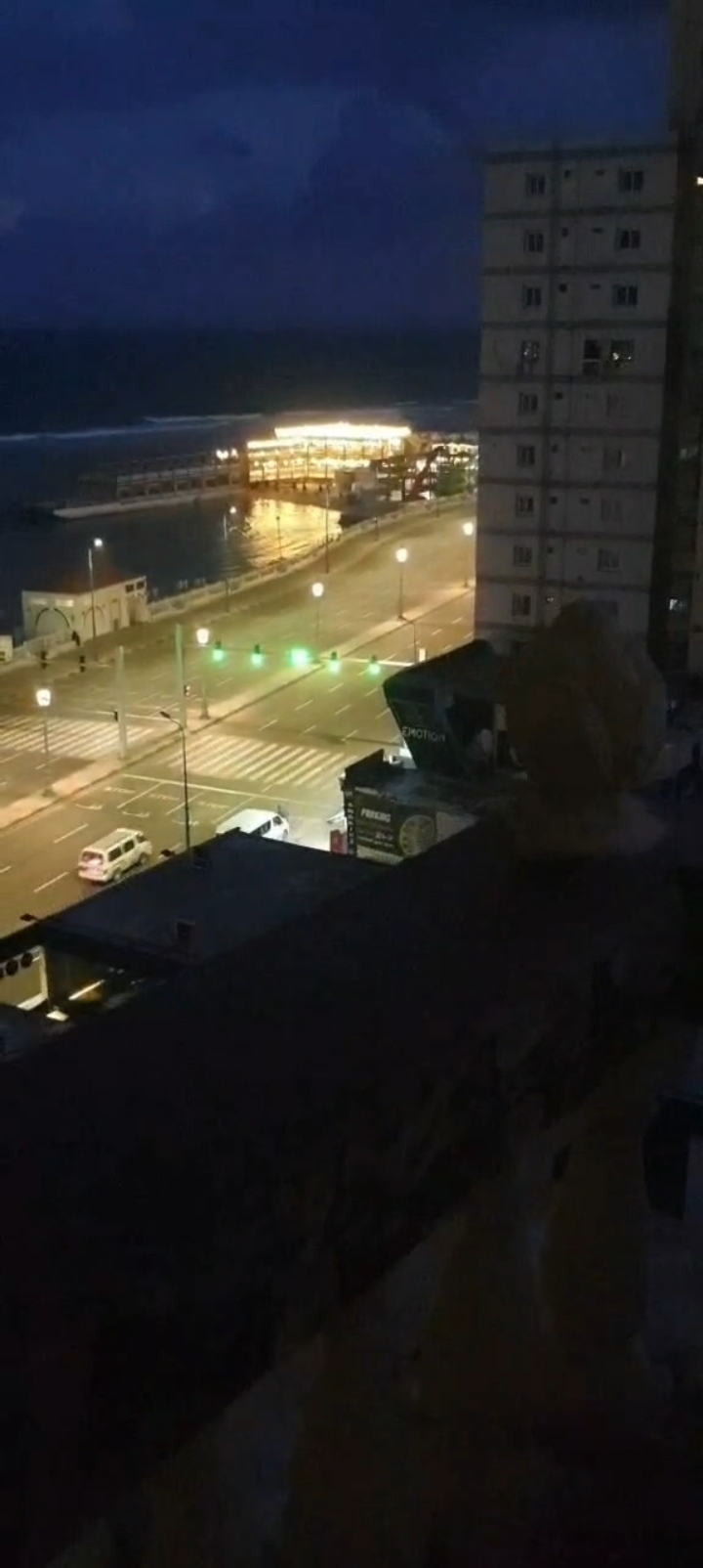 موقع مميز جدا في العصافره شارع الورده البيضاء