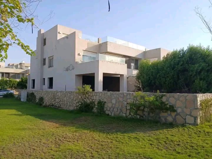 شاليه نص تشطيب للبيع  في هاسيندا باي  غرفتين نوم ٢ حمام 🛀 سعر 10,500,000 نهائي مساحه  120  ايات الله  ♥ 01110343967 بروكر سلمان