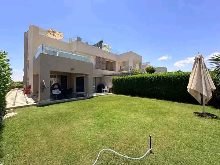 شاليه للبيع في هاسيندا باي  غرفتين نوم   ٢ حمام  السعر ١٢,٣٠٠,٠٠٠ نهائى مساحه 120 م   ايات الله ♥ بروكر سلمان