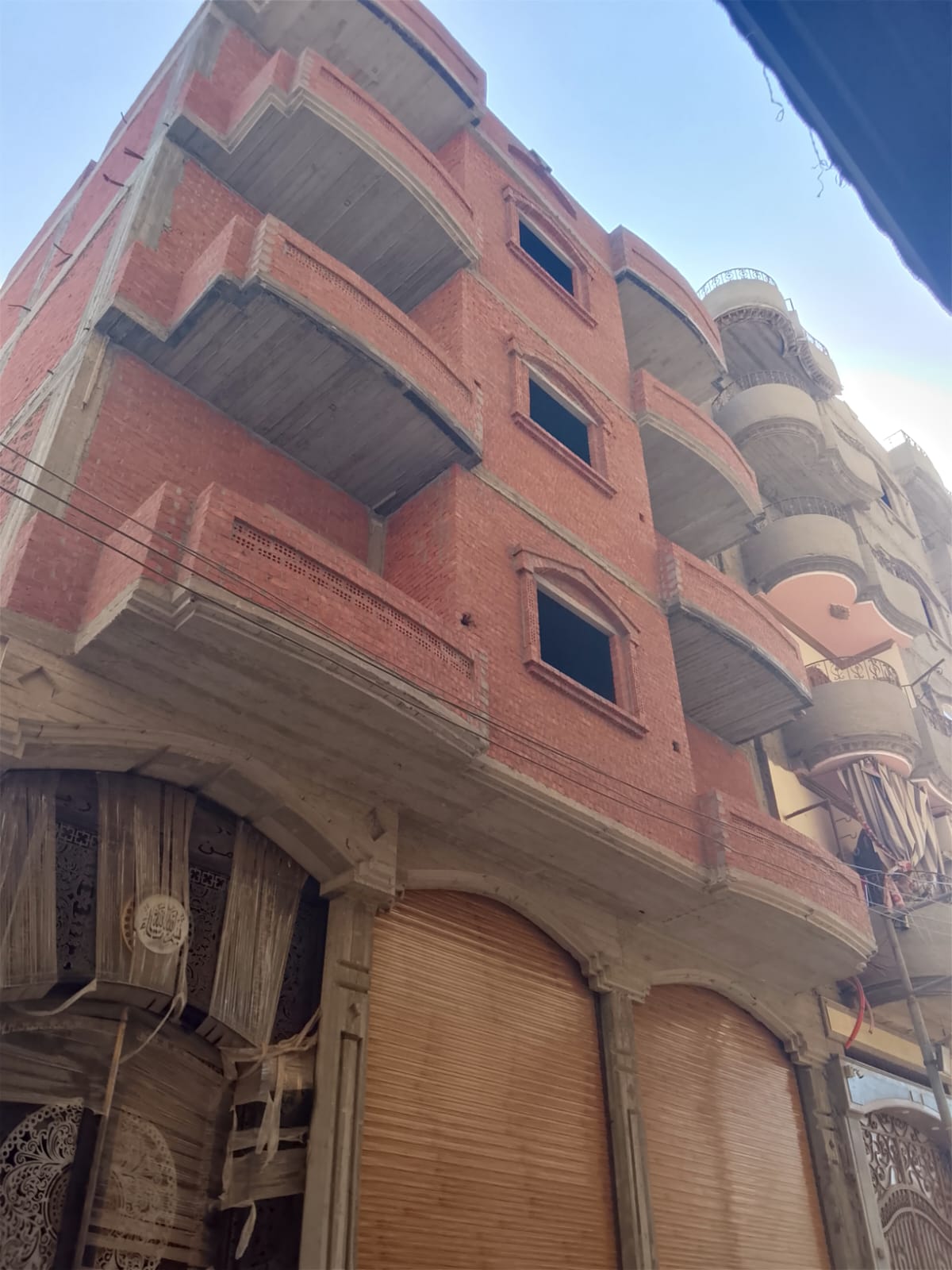 منزل للبيع  طريق بلقاس قريب من العمومي 