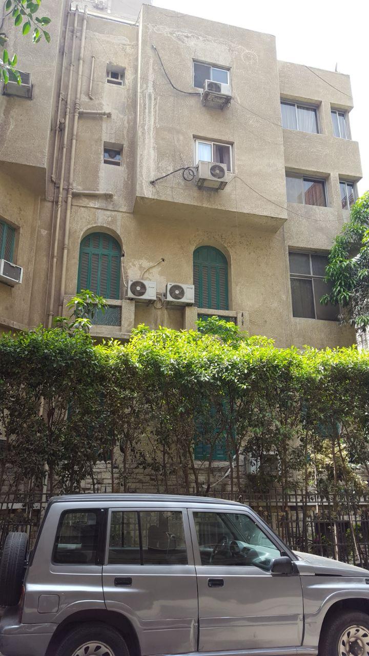 عماره فندقيه للبيع بالمنيل