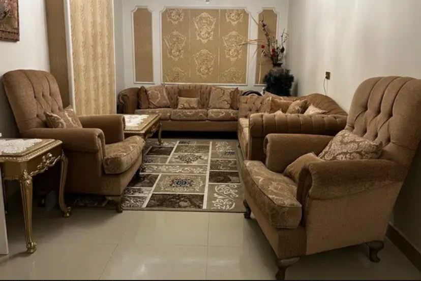 شقه للبيع في لوران