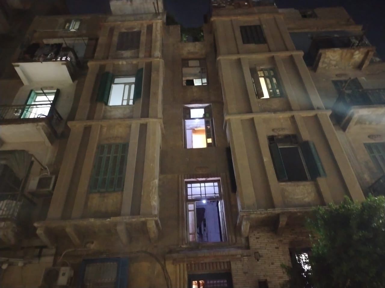 عمارة للبيع تصلح برج استثماري 
